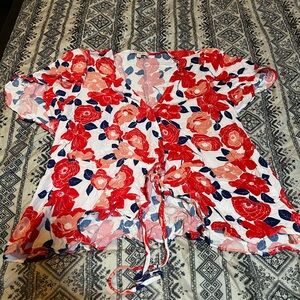 Floral wrap like blouse